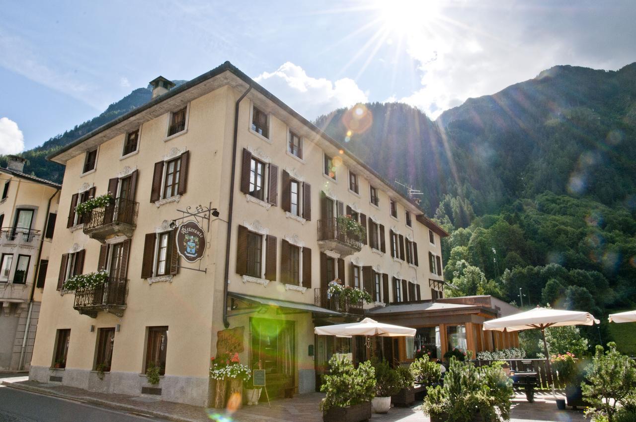 Hotel Pedretti Бранци Екстериор снимка