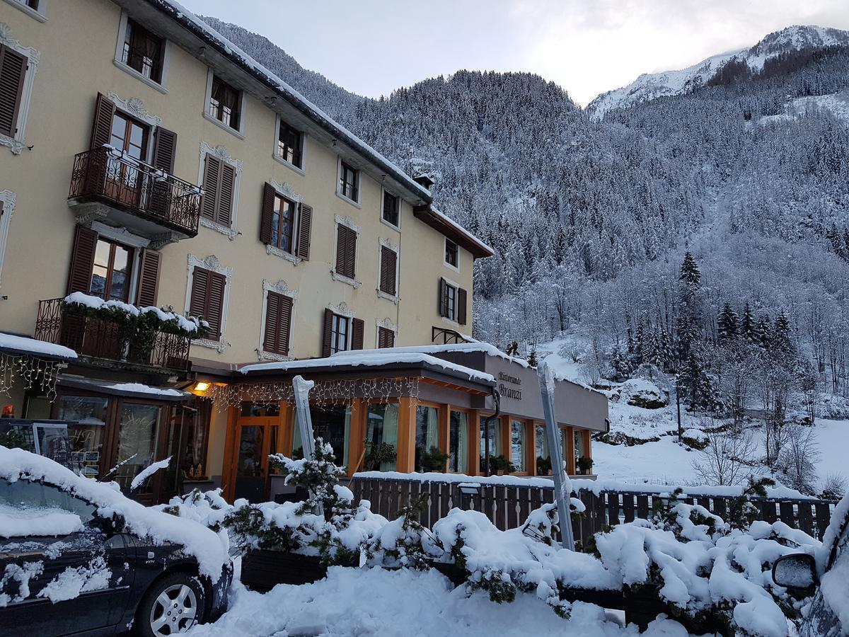 Hotel Pedretti Бранци Екстериор снимка