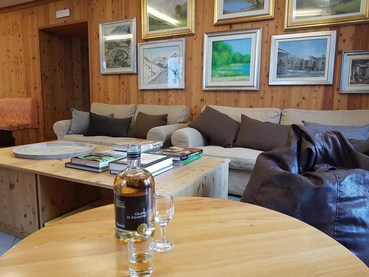 Hotel Pedretti Бранци Екстериор снимка