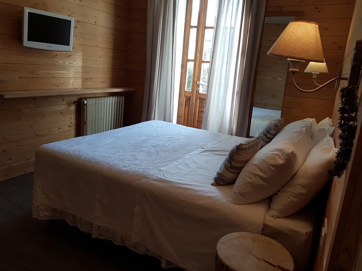 Hotel Pedretti Бранци Екстериор снимка