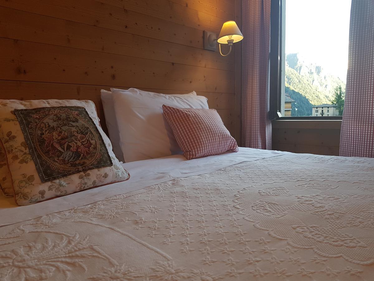 Hotel Pedretti Бранци Екстериор снимка