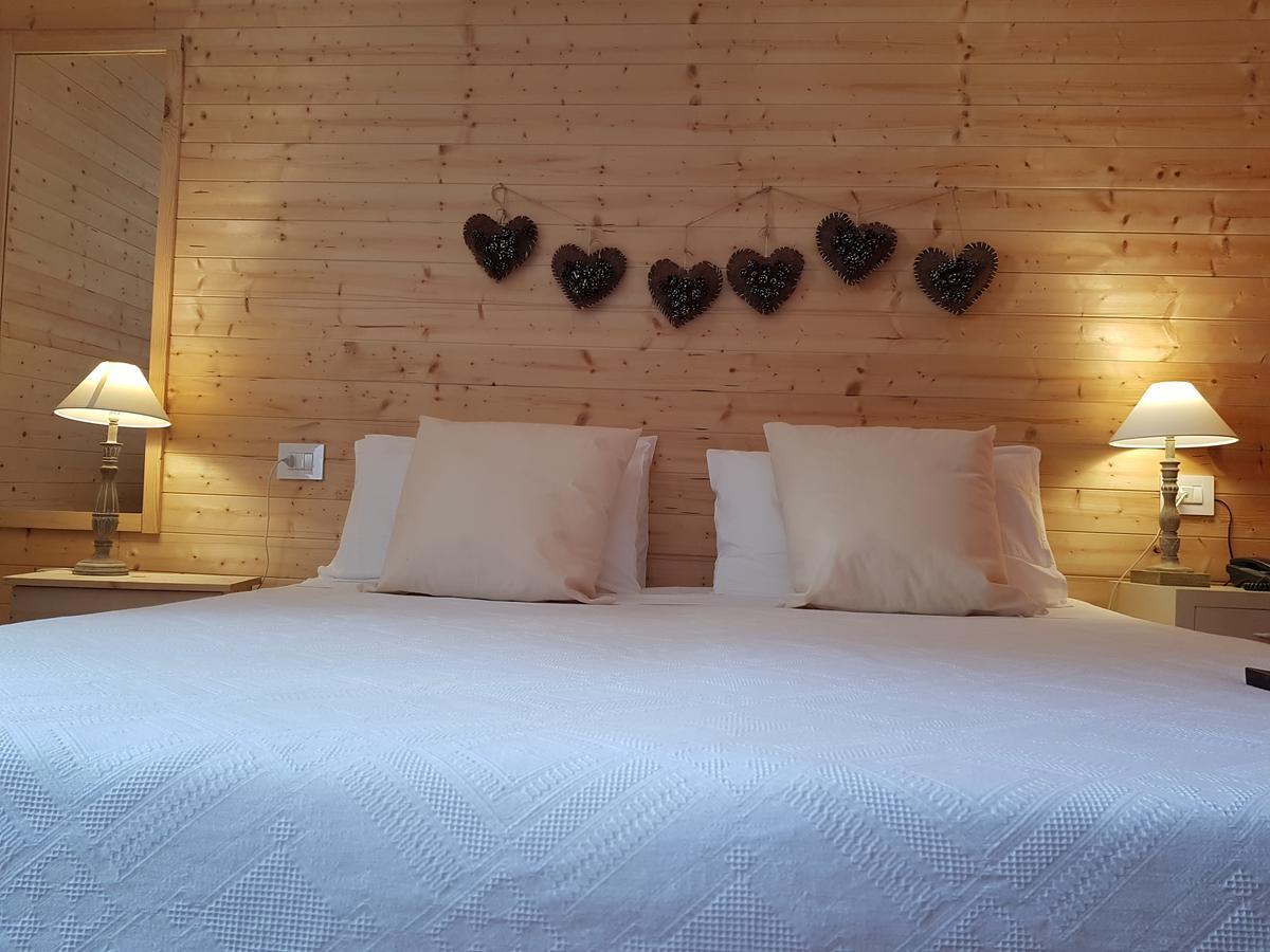 Hotel Pedretti Бранци Екстериор снимка