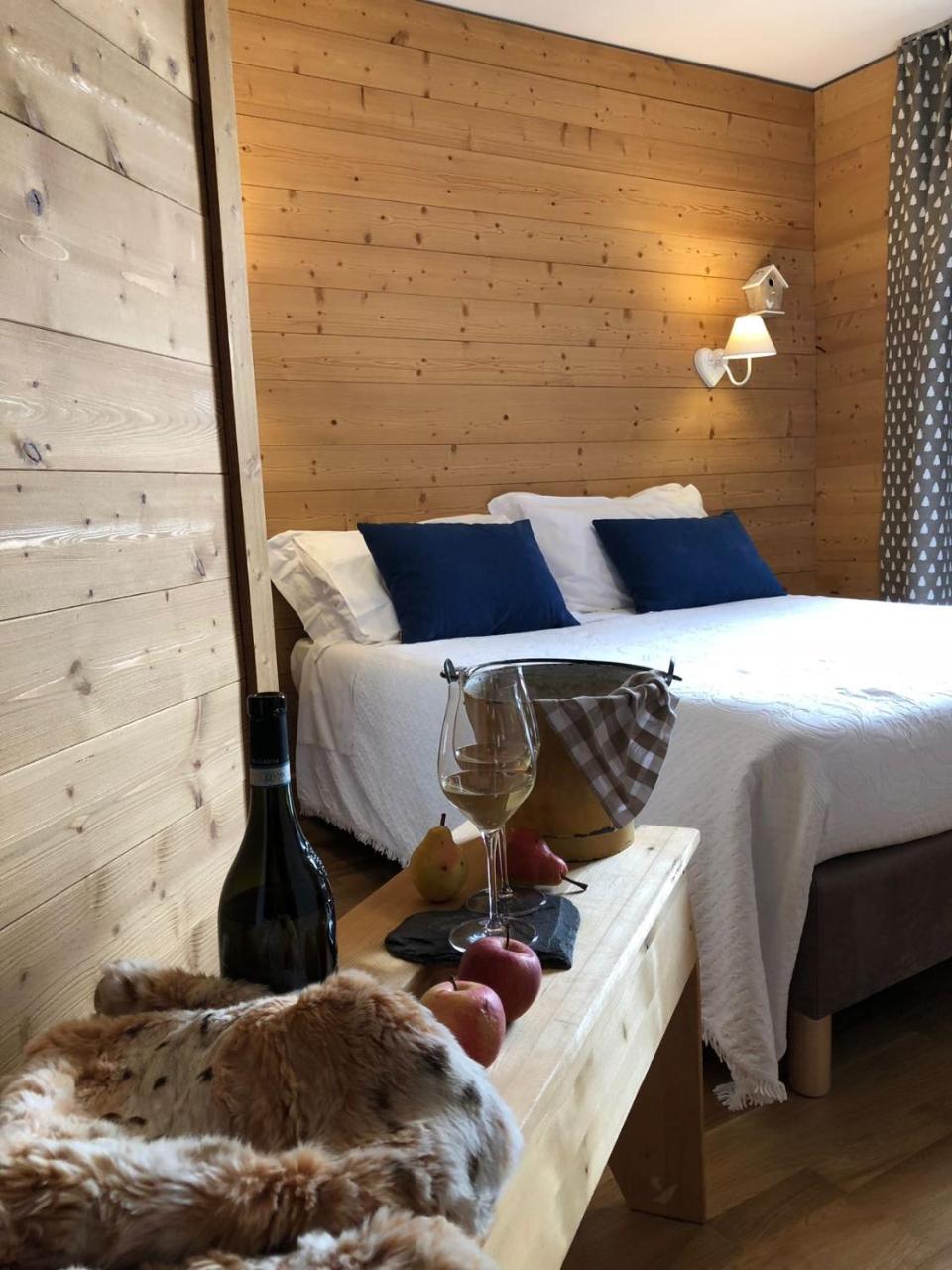 Hotel Pedretti Бранци Екстериор снимка